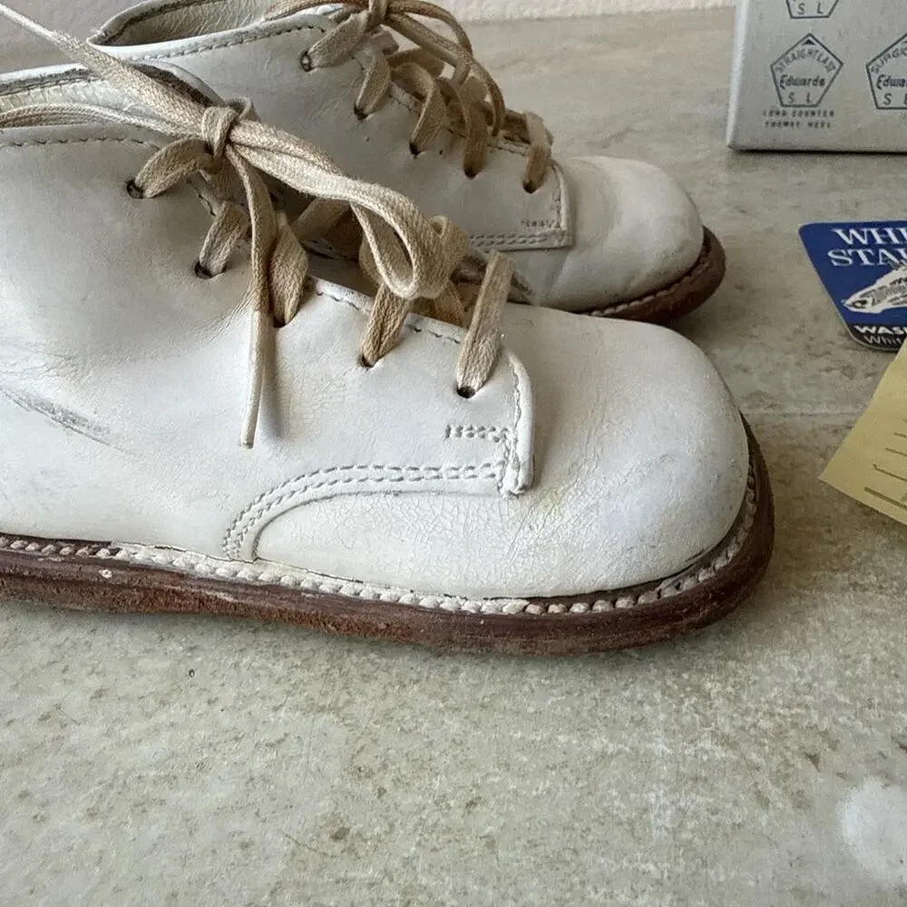 Edwards Vintage Children's White Leather Shoes Size 4D Original 1971